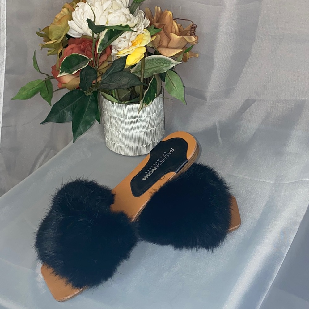 Fabulously Faux and Furry 💕🌺